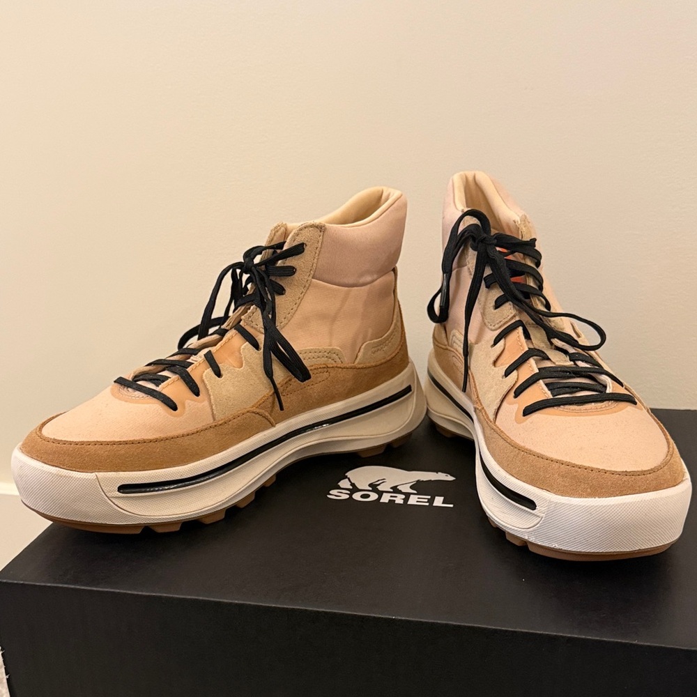 Sorel Bold Orange and Soft Cream Footwear